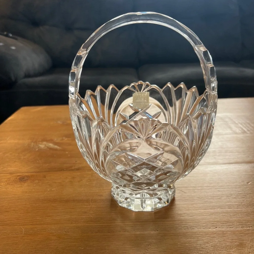 Fifth Avenue Cut Lead Crystal Poland Basket Handle‎ Bowl Candy Dish Elegant